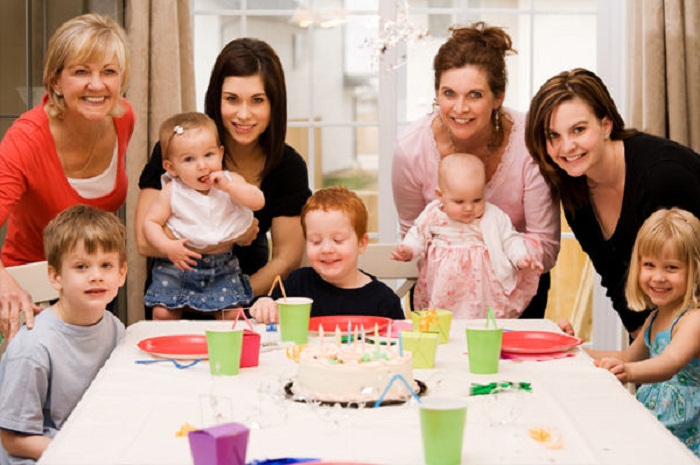 Hosting a Family Party: 5 Factors to Consider