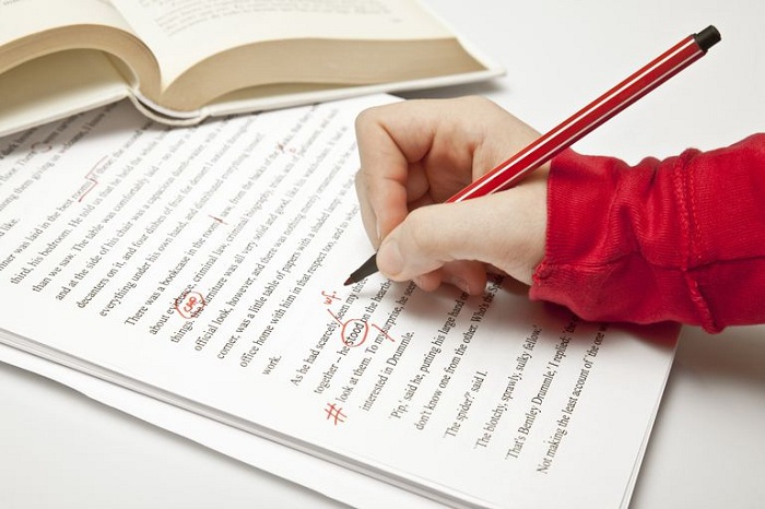 5 Helpful Proofreading Tips and Techniques for College Students