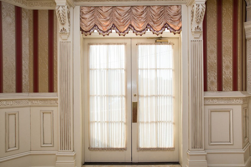 Choosing Curtains for French Doors