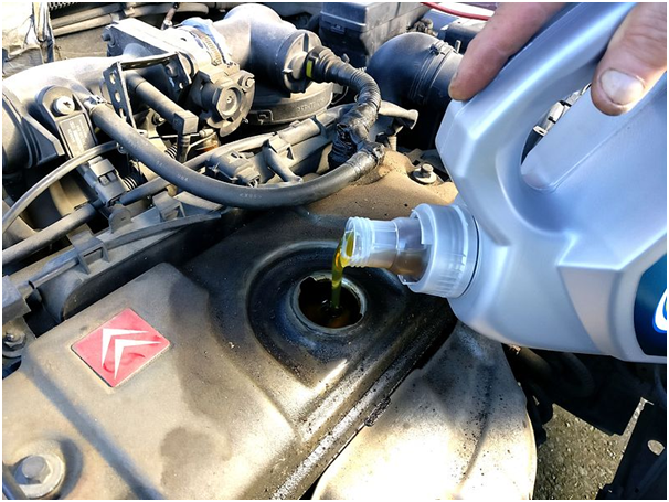 5 Things to Know About Engine Oil